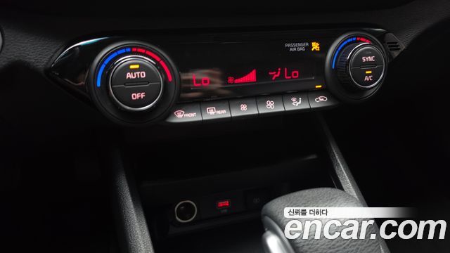 Kia K3 2022 — photo 31