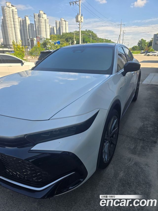 Toyota Crown 2026 — photo 2