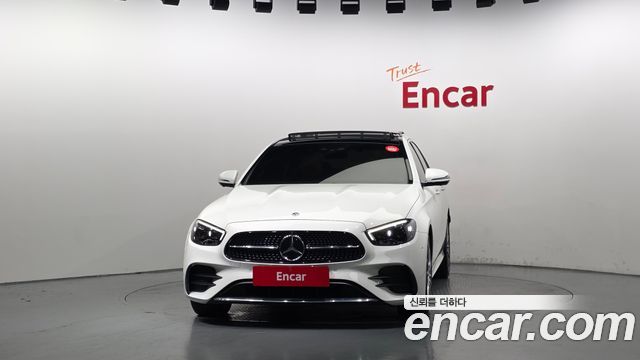 Mercedes-Benz E-Class 2021 — photo 3