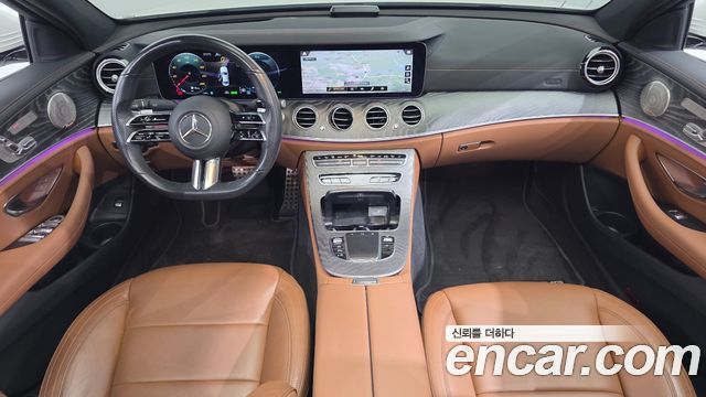 Mercedes-Benz E-Class 2021 — photo 10