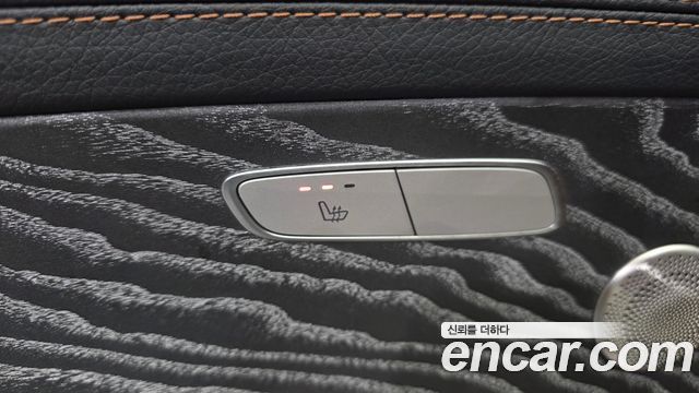 Mercedes-Benz E-Class 2021 — photo 27