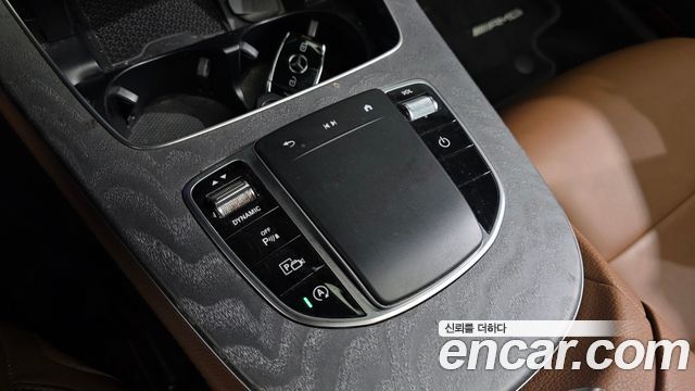 Mercedes-Benz E-Class 2021 — photo 30