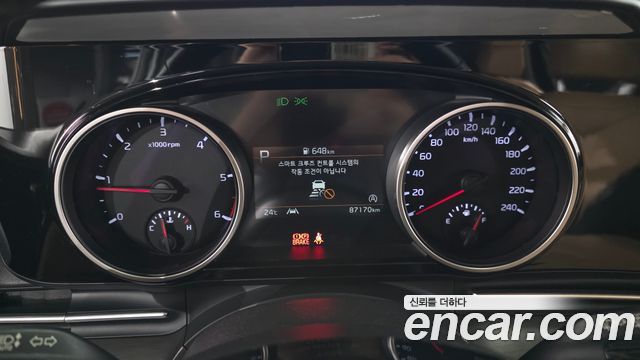 Kia Canival 2021 — photo 11