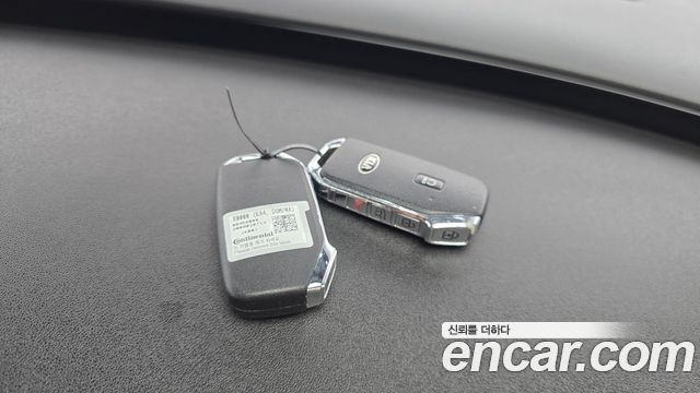 Kia Canival 2021 — photo 23