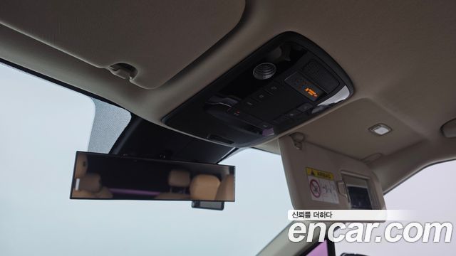 Kia Canival 2021 — photo 26