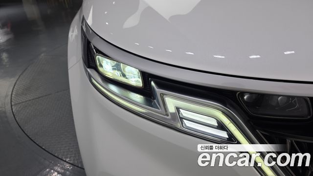 Kia Canival 2021 — photo 8