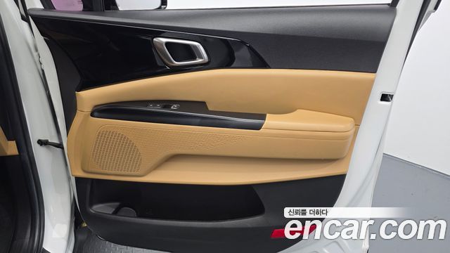 Kia Canival 2021 — photo 15