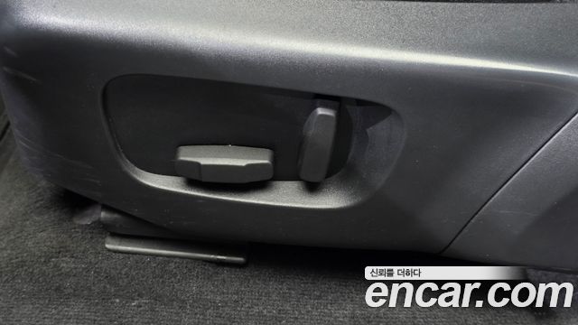 Land Rover Range Rover Evoque 2020 — photo 32