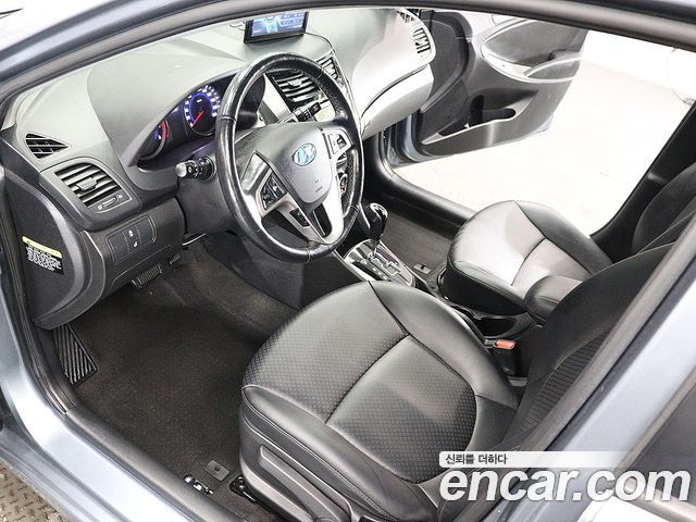 Hyundai Accent 2018 — photo 18