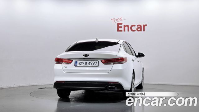 Kia K5 2017 — photo 4
