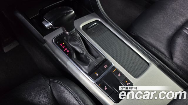 Kia K5 2017 — photo 9