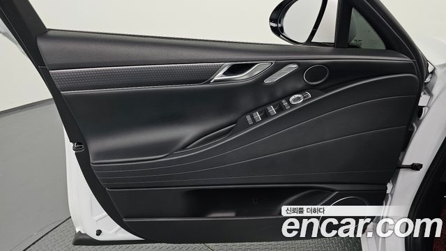 Genesis G80 2025 — photo 14