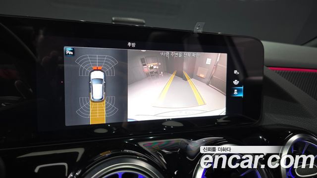 Mercedes-Benz GLA-Class 2023 — photo 15