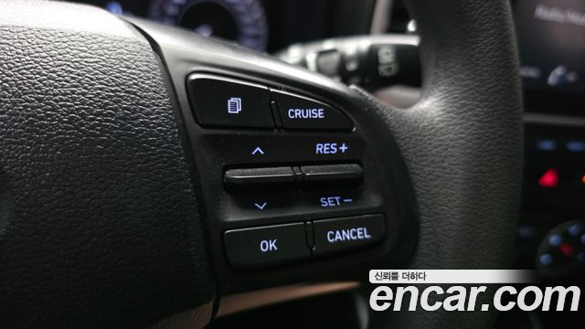 Hyundai Venue 2022 — photo 29
