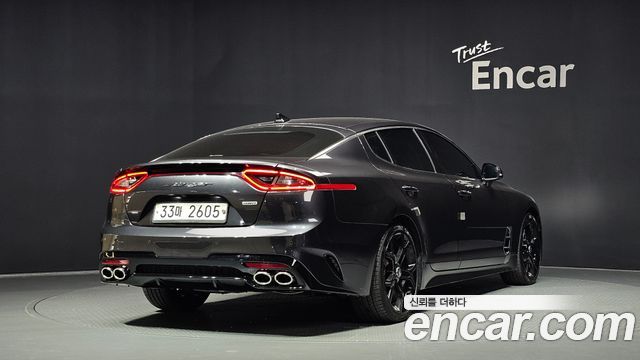 Kia Stinger 2018 — photo 2