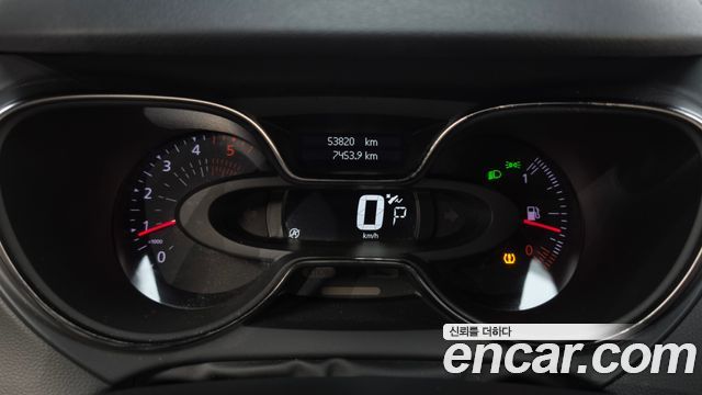 Renault Korea QM3 2018 — photo 11