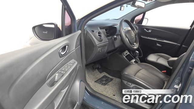Renault Korea QM3 2018 — photo 13