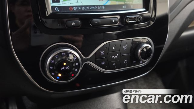 Renault Korea QM3 2018 — photo 31