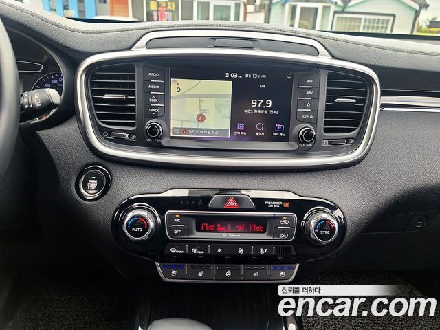 Kia Sorento 2019 — photo 13