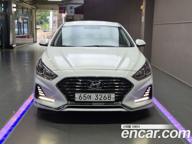 Hyundai Sonata 2018 — photo 1