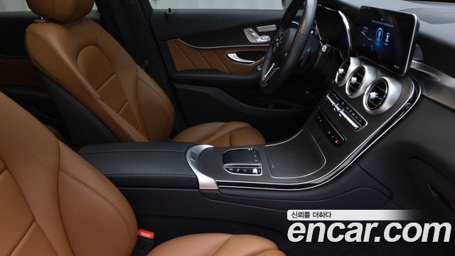 Mercedes-Benz GLC-Class 2021 — photo 13