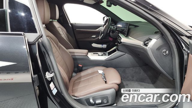 BMW 4-Series 2024 — photo 16