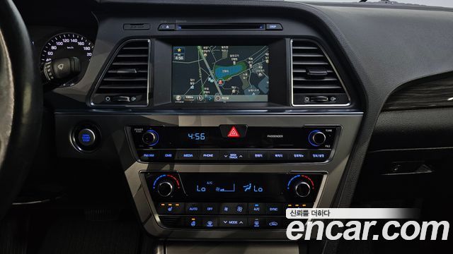 Hyundai Sonata 2015 — photo 18