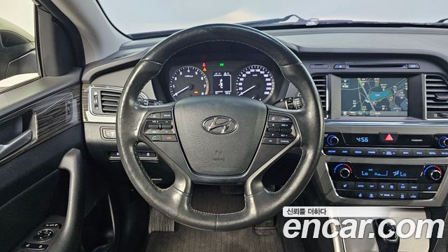 Hyundai Sonata 2015 — photo 19