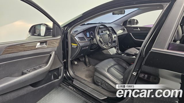 Hyundai Sonata 2015 — photo 16