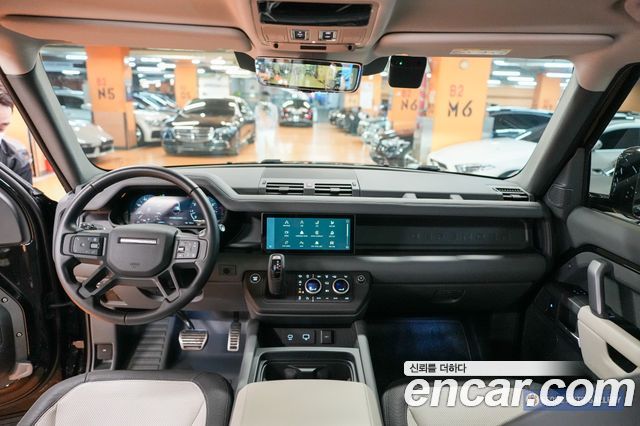 Land Rover Defender 2024 — photo 7