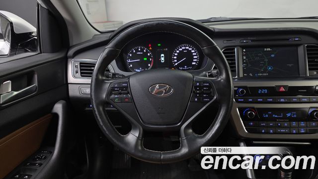 Hyundai Sonata 2015 — photo 13
