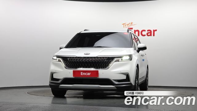 Kia Canival 2021 — photo 3