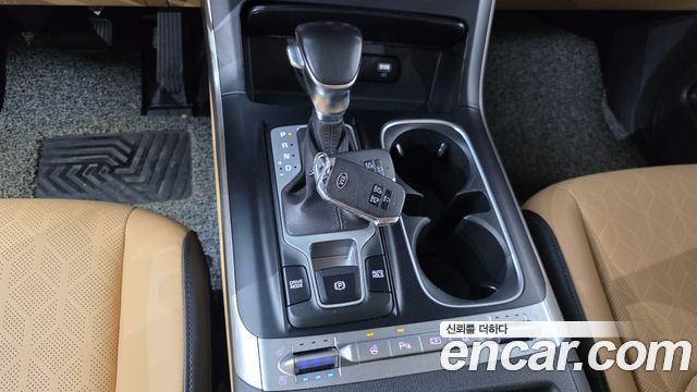Kia Canival 2021 — photo 9