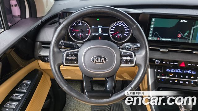 Kia Canival 2021 — photo 13