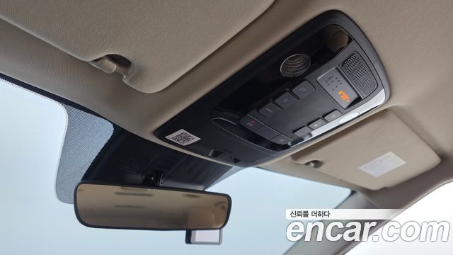 Kia Canival 2021 — photo 17
