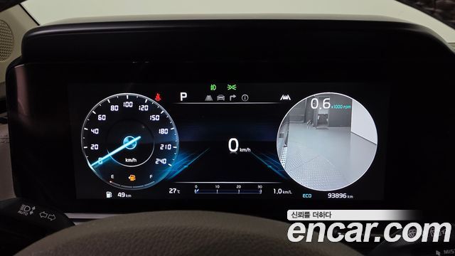 Kia Canival 2023 — photo 11
