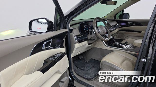 Kia Canival 2023 — photo 13