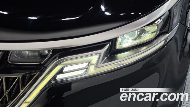 Kia Canival 2023 — photo 8