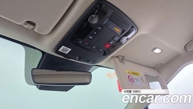 Kia Canival 2023 — photo 28
