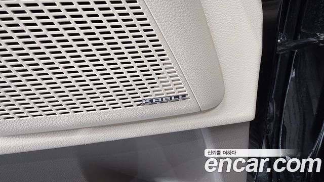 Kia Canival 2023 — photo 37