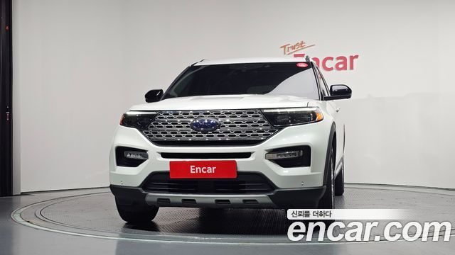 Ford Explorer 2023 — photo 3