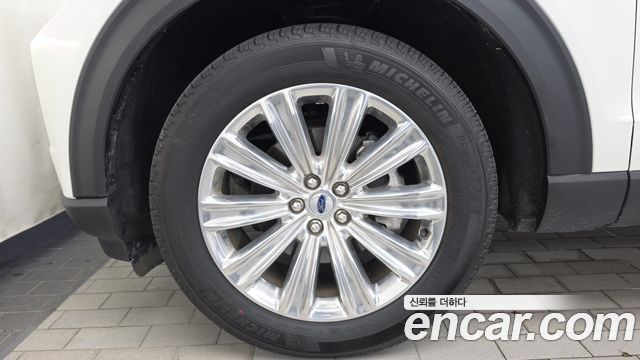 Ford Explorer 2023 — photo 5