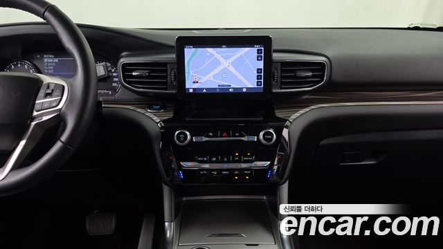 Ford Explorer 2023 — photo 14