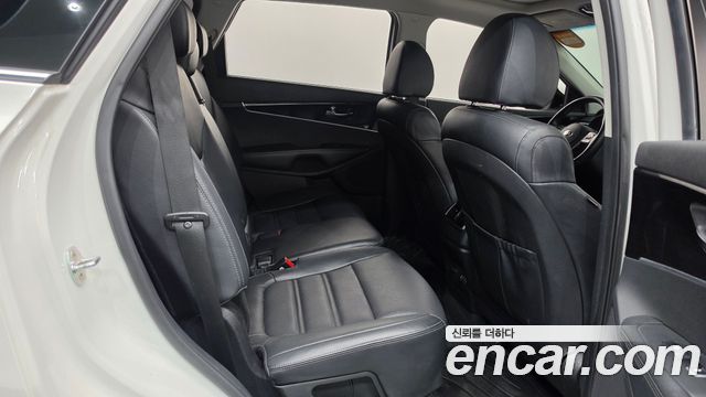 Kia Sorento 2019 — photo 18