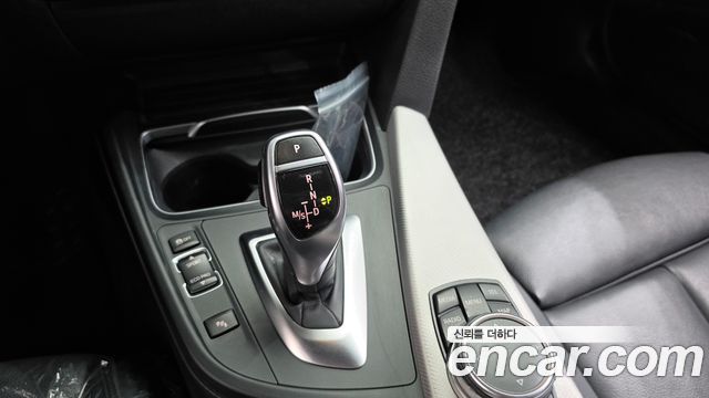 BMW 3-Series 2016 — photo 9