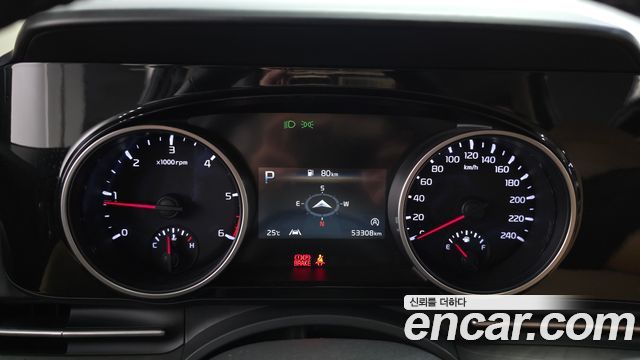 Kia Canival 2021 — photo 8