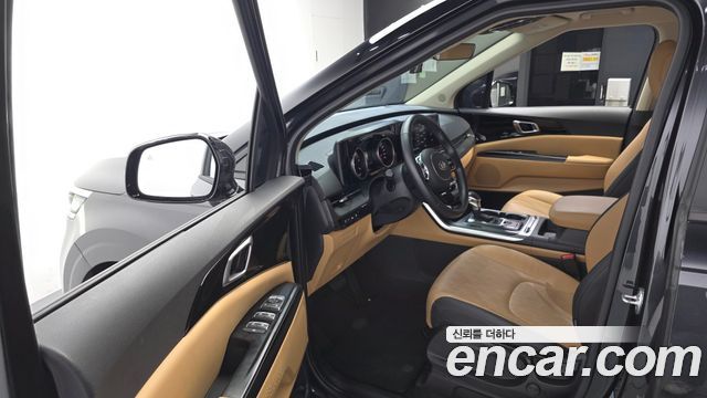 Kia Canival 2021 — photo 10