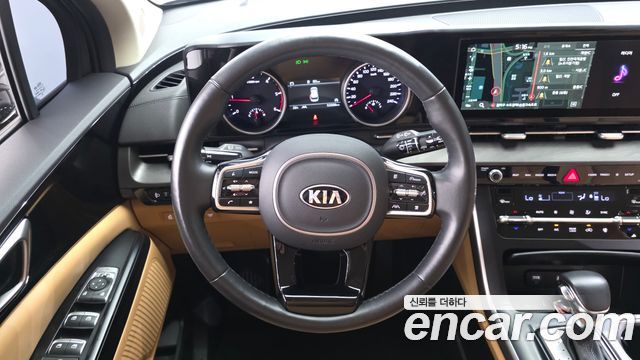 Kia Canival 2021 — photo 13