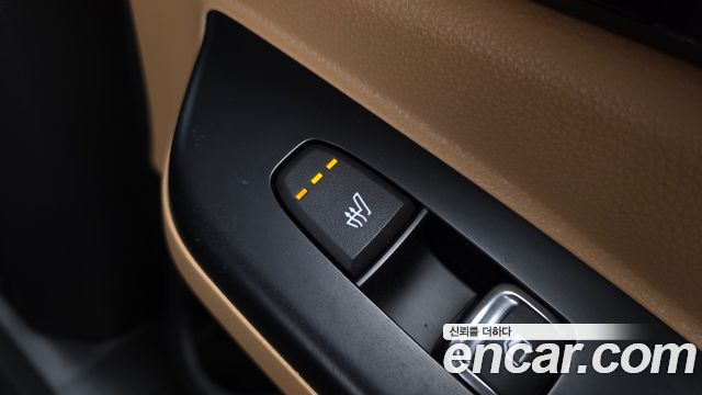 Kia Canival 2021 — photo 18