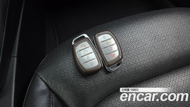 Hyundai AVANTE 2018 — photo 23